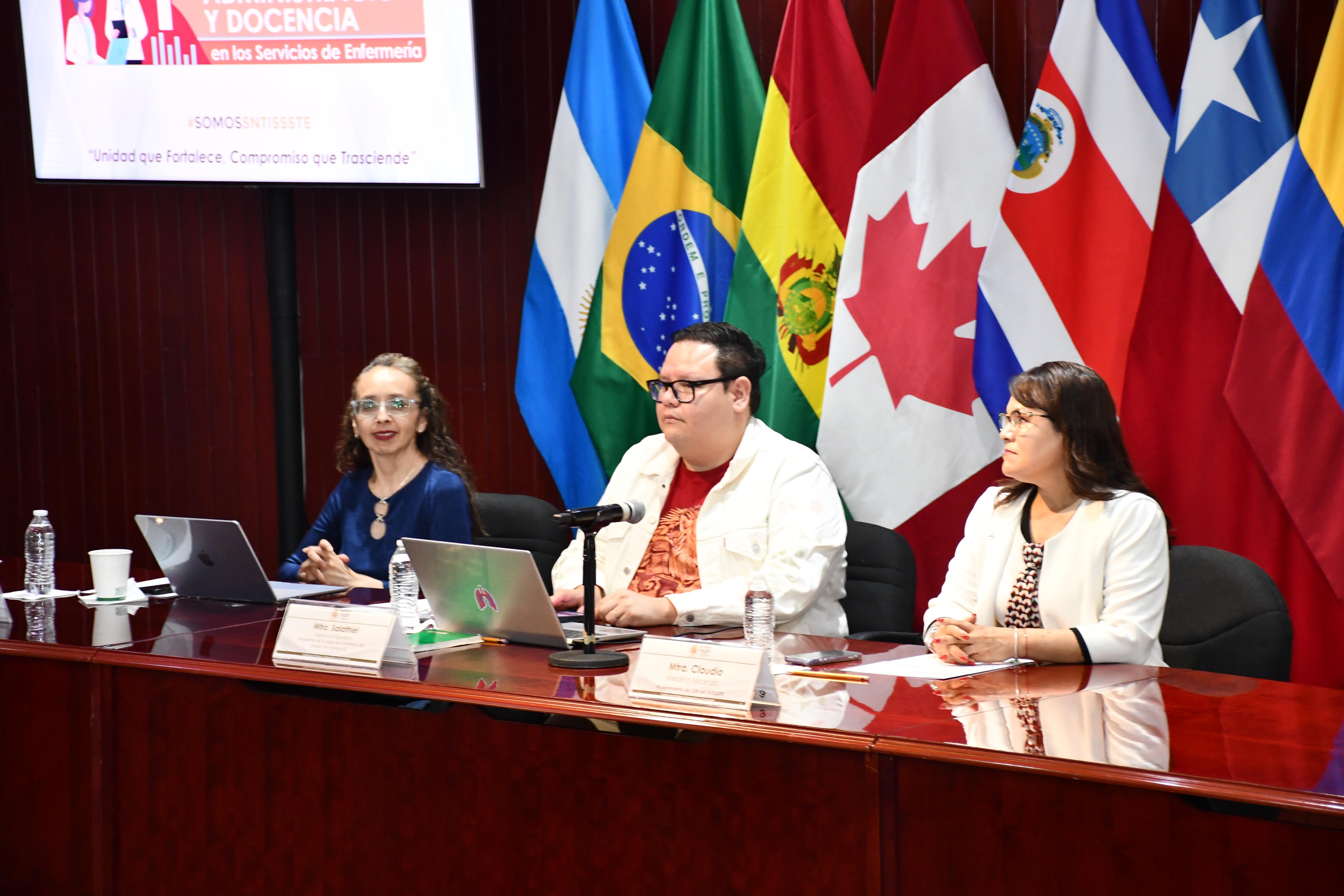 1er Diplomado de "Administración y Docencia en los Servicios de Enfermería"